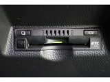 ボイスタイプのETC搭載。高速道路出入口もスマートに通過! 今やマストアイテムですね。納車前には使用できるようにセットアップをさせていただきます。ETCカードの取扱もしておりますのでご相談ください。