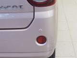 車庫入れなどで役立つコーナーセンサー付きです。