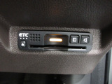 今や標準装備になりつつあるETC車載器も装着されております。料金所を通過するときも楽々です。