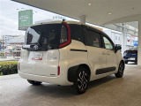 パワースライドドア搭載のお車なので、乗り降りもスイッチ1つで楽々♪