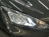 LEDヘッドライトです。デザイン性がよくとても明るいので、夜間の走行や悪天候でも安心です。しかも長寿命!