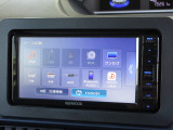ナビゲーションはケンウッドメモリーナビ(MDV-D309BTW)を装着しております。AM、FM、CD、DVD再生、Bluetooth、ワンセグTVがご使用いただけます。初めて訪れた場所でも安心ですね!