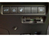 【ETC装備車】今の時代ETCが付いていない車の方が少数派になりましたね。何も考えずゲートを通過するだけです。