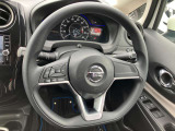 ナビ操作も簡単なステアリングスイッチ搭載車☆