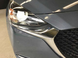 LEDヘッドランプ装備・消費電力が少なく明るいので夜間走行も安心して運転出来ます。