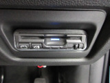 今や標準装備になりつつあるETC車載器も装着されております。料金所を通過するときも楽々です。