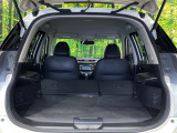 後席を格納すると、これだけの広さが!シーンに合わせたシートアレンジで、大きな荷物も積むことが出来ます♪