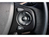 安全運転支援システムHonda SENSINGを搭載。衝突軽減ブレーキや、誤発進抑制機能、アダプティブクルーズコントロール、車線維持など複数の先進技術で安心・快適なドライブをサポートします。