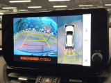 【パノラミックビューモニター】専用のカメラにより、上から見下ろしたような視点で360度クルマの周囲を確認することができます☆死角部分も確認しやすく、狭い場所での切り返しや駐車もスムーズに行えます。