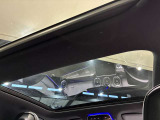 車両は屋内展示しておりますので天候に関係なくごゆっくりコンディションご確認頂けます。車両を倉庫へ保管している場合が御座いますのでご来店前に在庫確認頂けると幸いです。TEL072-784-8800