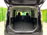 後席を格納すると、これだけの広さが!シーンに合わせたシートアレンジで、大きな荷物も積むことが出来ます♪