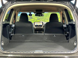 後席を格納すると、これだけの広さが!シーンに合わせたシートアレンジで、大きな荷物も積むことが出来ます♪