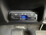 運転席左下にETCがついています。