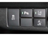 ホンダセンシング装備!衝突軽減ブレーキや誤発進抑制装置装備!この他にも先進の安全機能を多く搭載しております!安全に安心にお乗り頂き快適なカーライフをお楽しみ下さい!