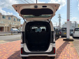 【トランクルーム】乗せやすく大きい広いトランクルーム!低い床と高い天井がN-BOXの特徴☆重いものでも高く持ち上げることなく乗せることができます◎