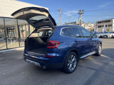 BMWを熟知したメカニックによる、360度の納車前点検。ドイツ本国と同様の教育・訓練を受けたメカニックが徹底的に点検、整備した後にお客様にお引渡しします。