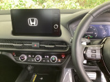 運転席/助手席シートヒーターで寒い日もすぐに温かくなり快適に過ごせます。3段階の温度調整が可能です。