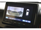 バックカメラが装備されており、後方の安全確認はもちろんのこと狭い場所での駐車や雨の日・夜間など視界の悪いコンディションでのストレスの軽減にもなります!