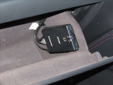 高速道路や有料道路の必需品のETCも装着されています。カードを入れるだけで、料金所をノンストップ&キャッシュレスで通過出来ます。長距離ドライブの際にも役立ちます★☆★☆