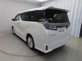 展示車はお客様のお住いの近くのネッツトヨタ石川のお店まで移動も可能です。最寄りの店舗までお気軽にご相談ください。