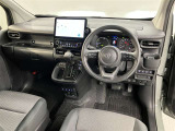 クリーニングが施された中古車で快適なドライブを!清潔な車内環境と美しい外観が、上質な移動空間を演出します。