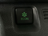 ★ECONスイッチ★ エコドライブを加速しよう!スイッチをONにすると、運転の仕方によるロスを抑え込み燃費をよくするようクルマが頑張ります(*^ー^*)燃費向上にチャレンジ♪
