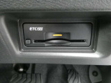 高速の料金所で、小銭を探さず楽々通過できる『ETC』で快適にドライブ出来ます。また、マイレージ登録で更にお徳にご利用頂けます。詳しくは072-833-1883までお願いします。