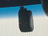 純正ドライブレコーダーを装着しています♪高画質、高機能で、毎日の運転に安心をプラスします!しっかり、録画できるマストアイテムです♪