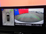 上からの視点で狭い駐車場への駐車などに役立つアラウンドビューモニターです♪