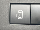【パワースライドドア】スマートキーや運転席のスイッチでスライドドアの開閉が可能♪電動だから力を入れてドアを開ける必要が無く、小さいお子様でも、重い荷物を持っている時もラクに開け閉めできます♪