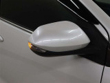 サイドターンランプ付きドアミラーです。