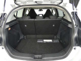 ラッゲージスペースもしっかり確保。買い物の荷物もばっちり積み込むことができますよ♪