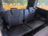 3列目シートはもちろん状態良好☆大人でもゆったりと座って頂けますので、大人数でのお出かけもラクラクです♪ご家族で、気の知れた仲間で、ドライブに行くのが楽しみですね♪