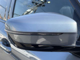また、BMW正規認定中古車は、エマージェンシーサービスが自動付帯。24時間365日、皆様のカーライフをサポート致します。確かな安心のうえで、「駆けぬける歓び」をご堪能ください。