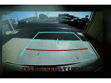 ■バックカメラ■ モニターを見ながら車庫入れやバック運転ができるので、車庫入れが苦手な方や大きな車を運転する際にも安心!現在のバックカメラは小型になってあまり目立ちません。視野も広く、オススメです!