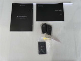 取扱説明書、メンテナンスノートが揃っています。スマートキーは、カギを取り出す手間がなく施錠開錠・エンジン始動ができる便利なキーです。