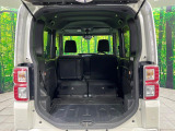 普段のお買い物や通勤、送迎等に十分な荷室スペースを確保しております。セカンドシートを倒すと、大きな荷物の積載も可能です♪