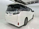 後ろから見ると車の印象も変わりますね♪