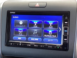 ナビ機能だけでなく、ミュージックサーバー、Bluetooth、フルセグテレビ、DVDとCD再生など、オーディオ機能がついています。