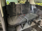3列目シートはもちろん状態良好☆大人でもゆったりと座って頂けますので、大人数でのお出かけもラクラクです♪ご家族で、気の知れた仲間で、ドライブに行くのが楽しみですね♪
