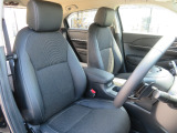 前席の画像です。是非運転席に座っていただき視界等をご確認ください。