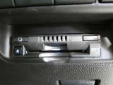 ナビ連動タイプのETC車載機です。ナビゲーションと連動してくれますのでカード未挿入を知らせてくれるなど便利な機能が追加されています。