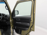 当社では全車、納車前にサービス工場で12ヶ月点検相当の整備を実施しております。そこで確認された不具合箇所は修理しておりますのでご安心下さい。
