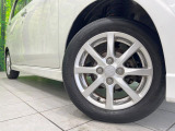 【純正14インチアルミホイール】外観にマッチした純正アルミホイールを装着しております。各種社外アルミホイールや、スタッドレスタイヤも取扱いしております。是非ご相談ください♪