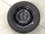 当社にてデモ走行時に装着していたワンシーズン使用の中古スタットレスタイヤ+ホイール4本セットを用意致しました。(2025年製、タイヤ+ホイールは現状渡し、保証対象外です)