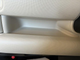 実用的な収納が、車内の各所にあります♪