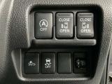 運転席スイッチ部 人気装備の両側オートスライドドア付きで、とっても便利です!!