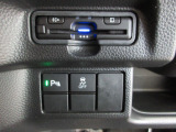 パーキングセンサーを装備しています今や標準装備になりつつあるETC車載器も装着されております。料金所を通過するときも楽々です。