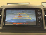 バックモニター付きです!バックする際に後方の様子をモニター上に表示してくれます。運転席にいながら、後方が確認できるのでバックや駐車がスムーズに行えます。