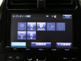 【純正ナビゲーション】使いやすいナビ操作にオーディオ機能も充実!Bluetooth接続で運転中のハンズフリー電話や好みの音楽を車内に流す事が出来ます。ラインナップや車種に応じて豊富な機能が使用可能♪
